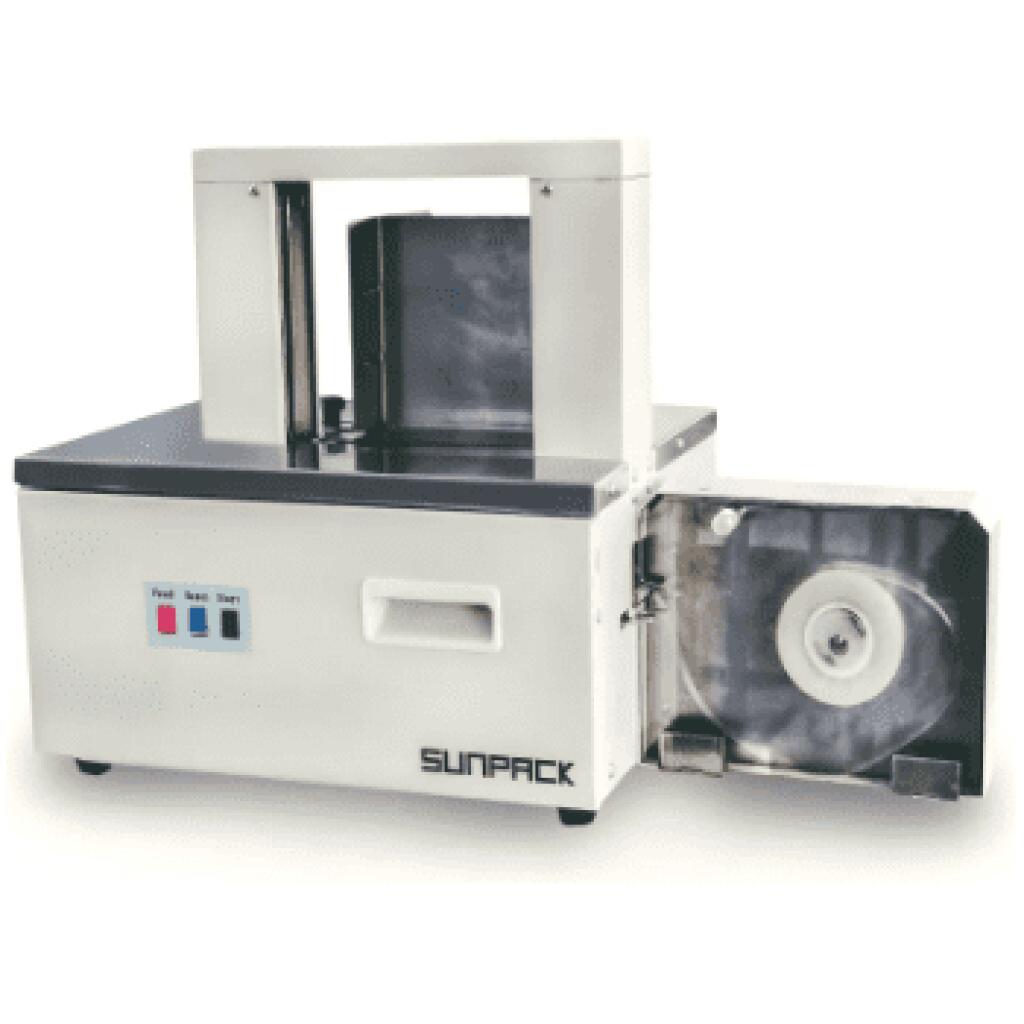 Odkryj Banderolownicę WK02-12C1 – nowoczesną maszynę do pakowania, która zapewnia wysoką wydajność oraz niezawodność. Dzięki intuicyjnej obsłudze i innowacyjnej technologii, idealnie sprawdzi się w drukarniach i zakładach produkcyjnych. Zainwestuj w Banderolownicę WK02-12C1, aby podnieść standardy swojego procesu pakowania.