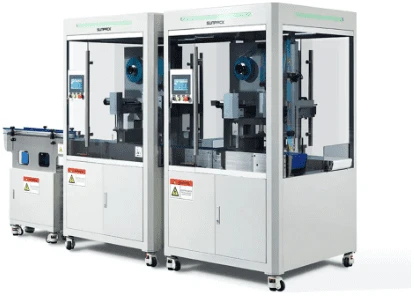 The WK04CE-50-2H banding machine is an advanced automatic packaging machine that provides high efficiency thanks to its dual heads. Ideal for printing houses and manufacturing plants, it streamlines the process of banding various products. See how it can improve the efficiency of your business!