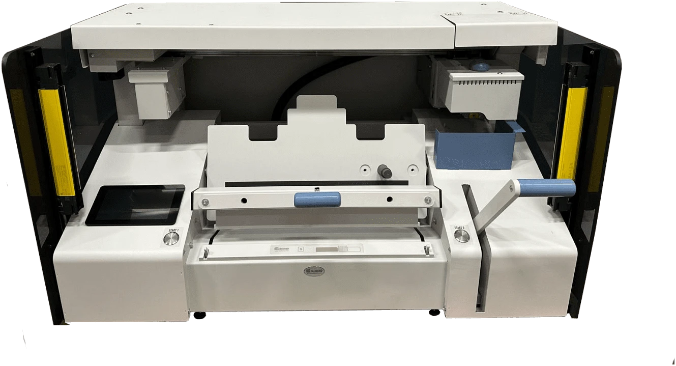 The PUREVA SMART CUBE binding machine is a state-of-the-art document binding machine that provides high productivity and ease of use. Ideal for professional print shops and offices, the binding machine guarantees a durable and aesthetic finish, streamlining the binding process.